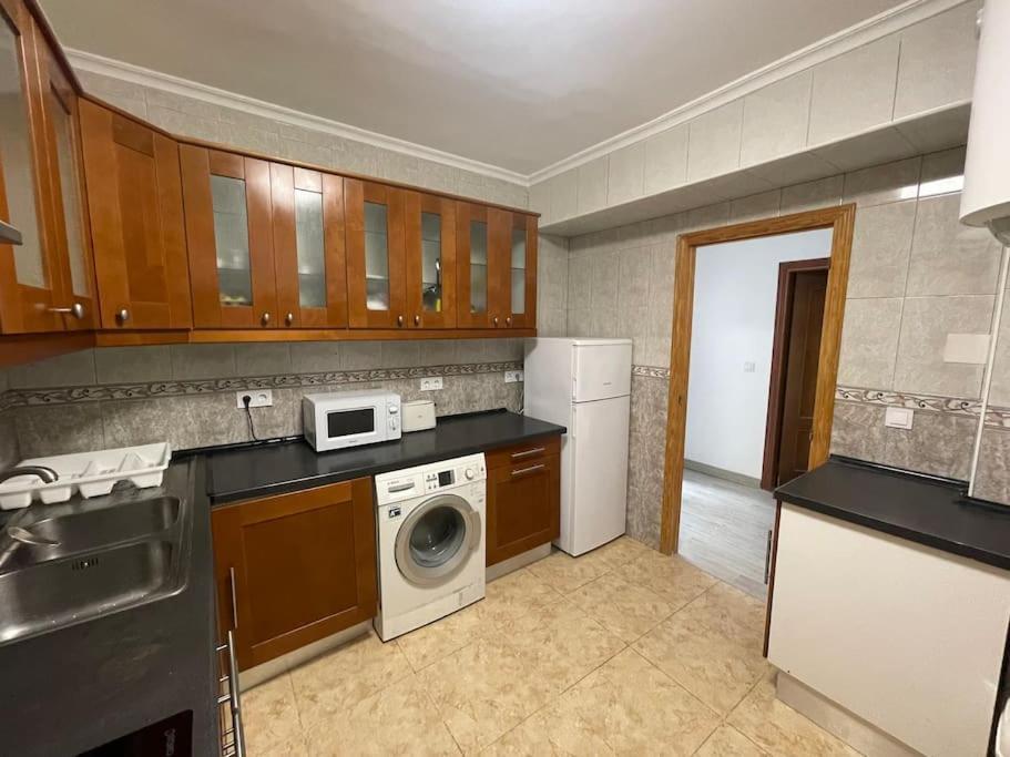 Nice Apartment Near The Sea Торрев'єха Екстер'єр фото