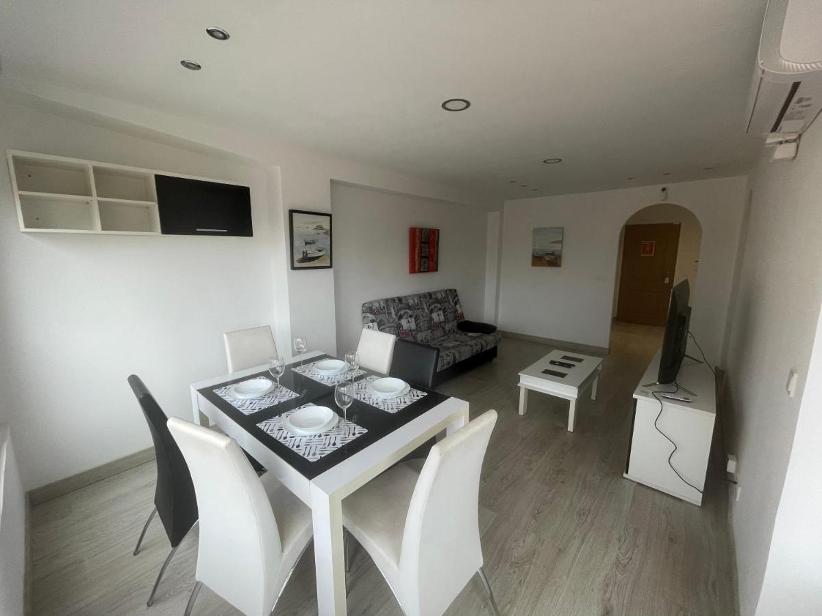 Nice Apartment Near The Sea Торрев'єха Екстер'єр фото