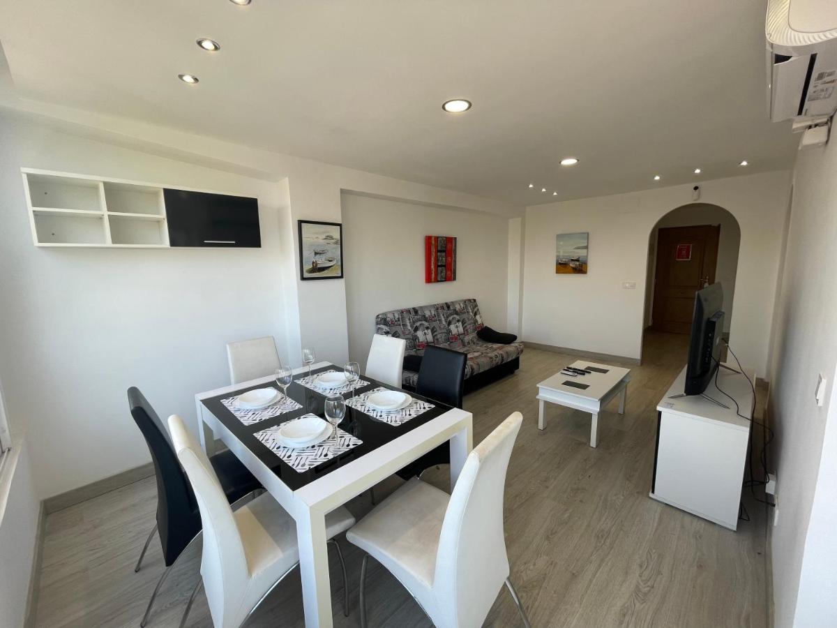 Nice Apartment Near The Sea Торрев'єха Екстер'єр фото