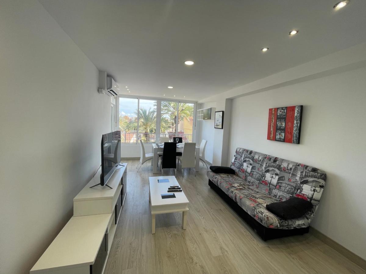Nice Apartment Near The Sea Торрев'єха Екстер'єр фото